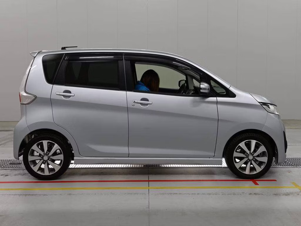 MITSUBISHI EK CUSTOM