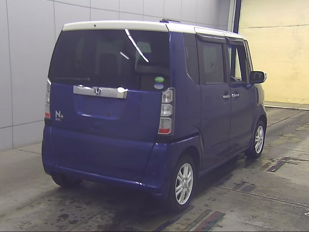 HONDA N-BOX+