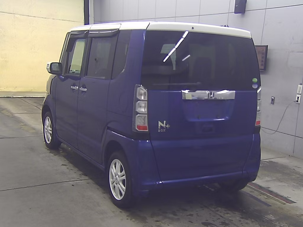HONDA N-BOX+