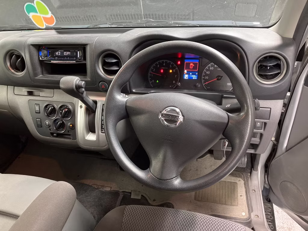 NISSAN NV350 CARAVAN