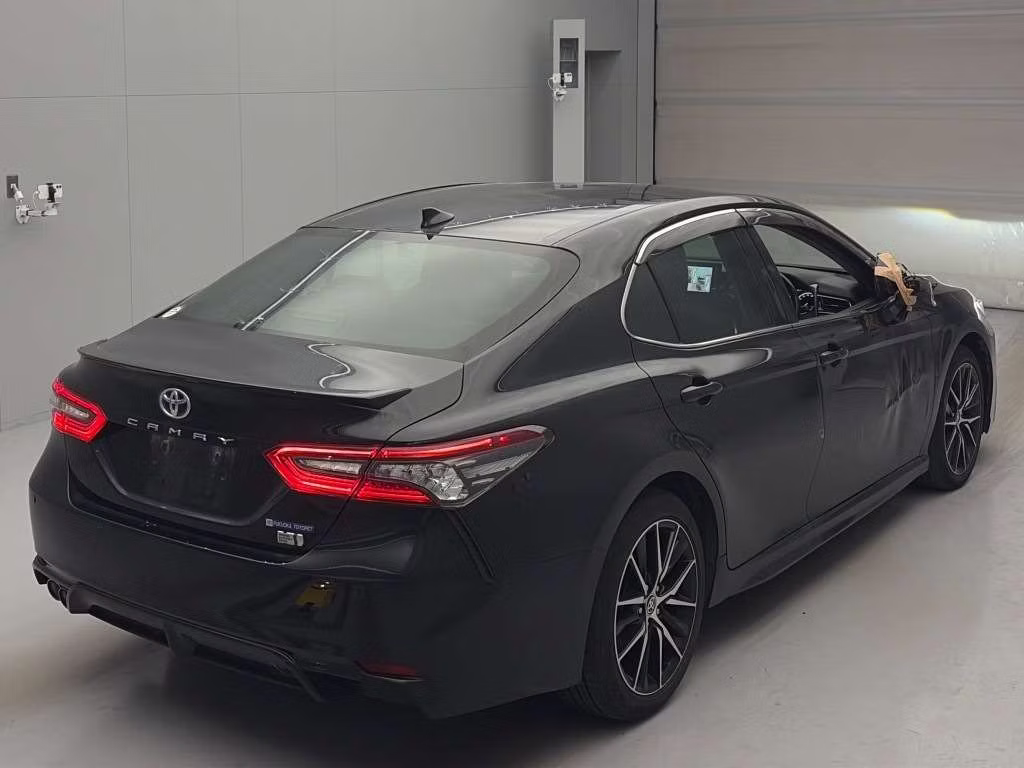TOYOTA CAMRY