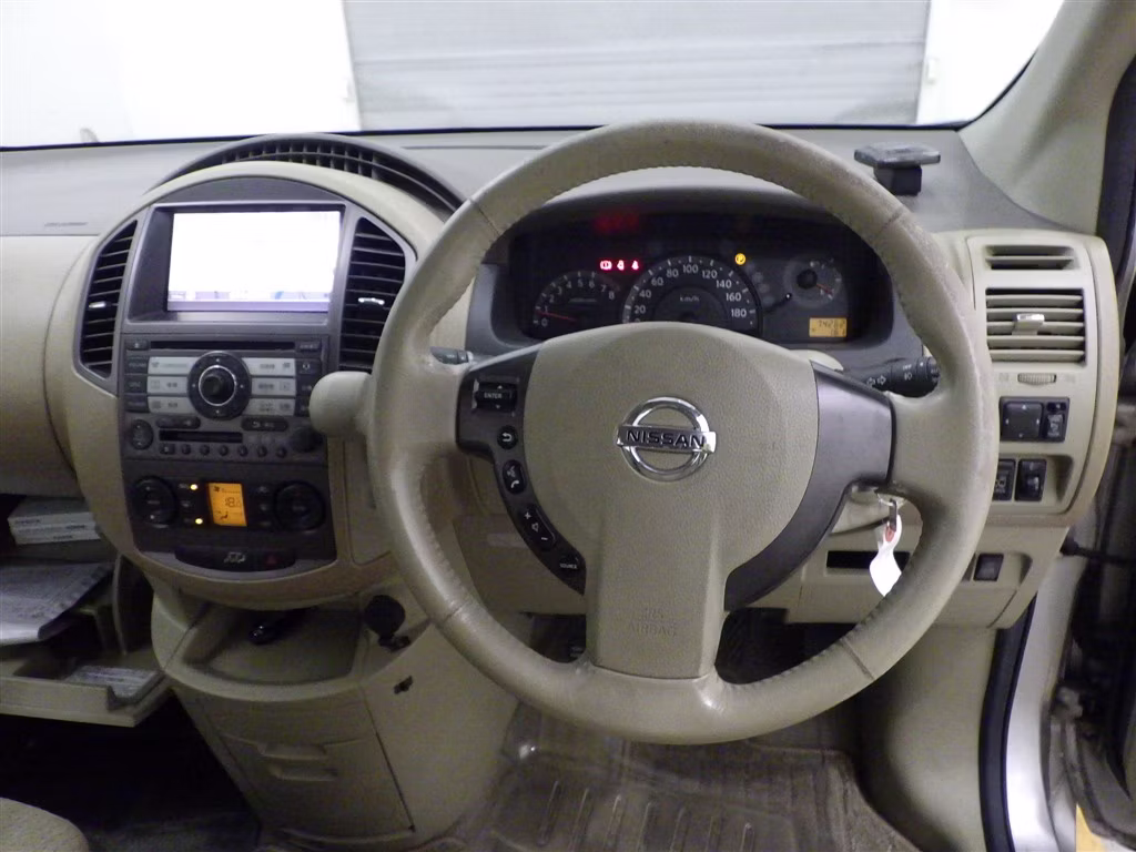 NISSAN LAFESTA