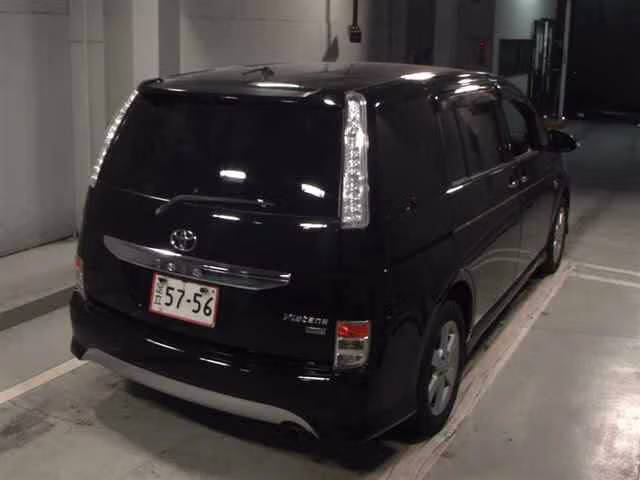 TOYOTA ISIS