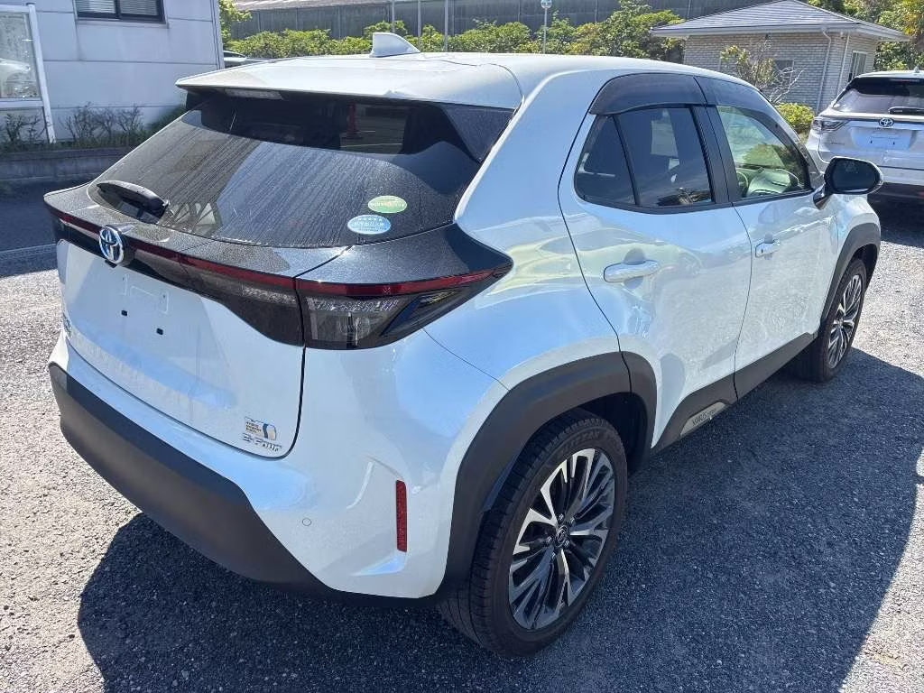 TOYOTA YARIS CROSS
