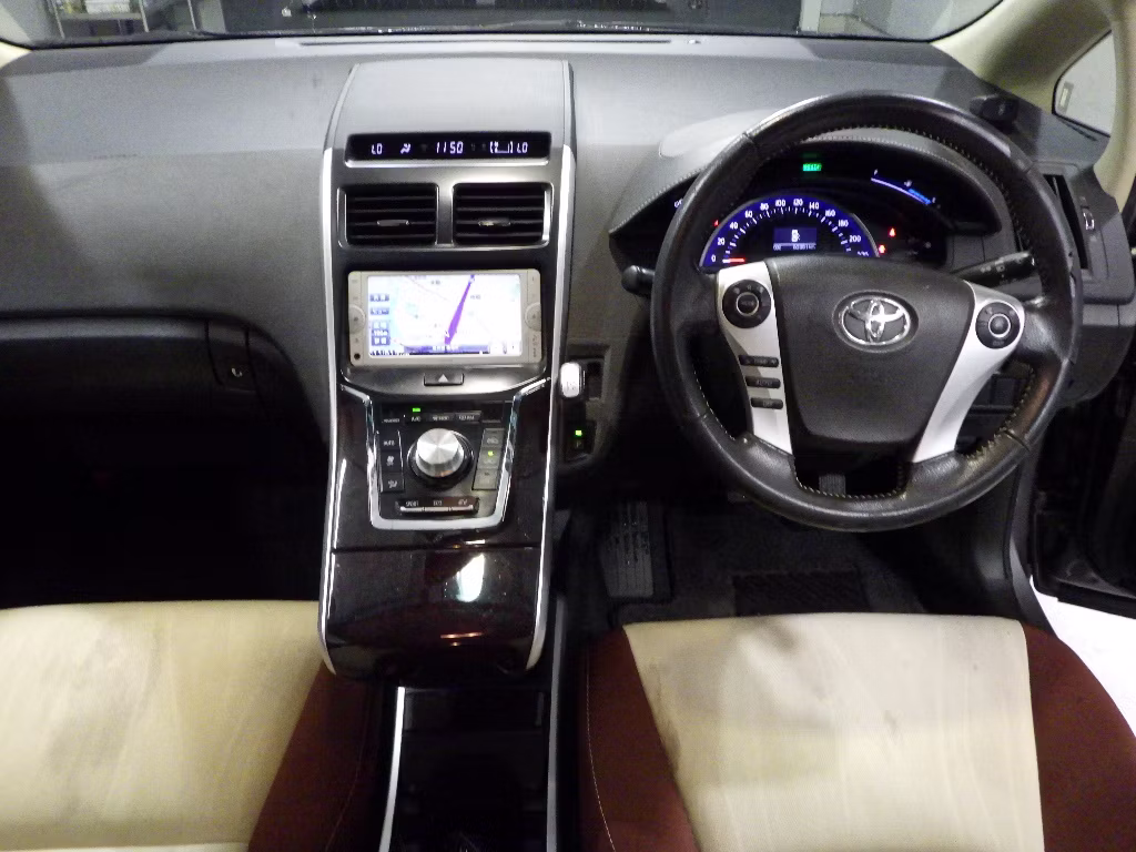 TOYOTA SAI