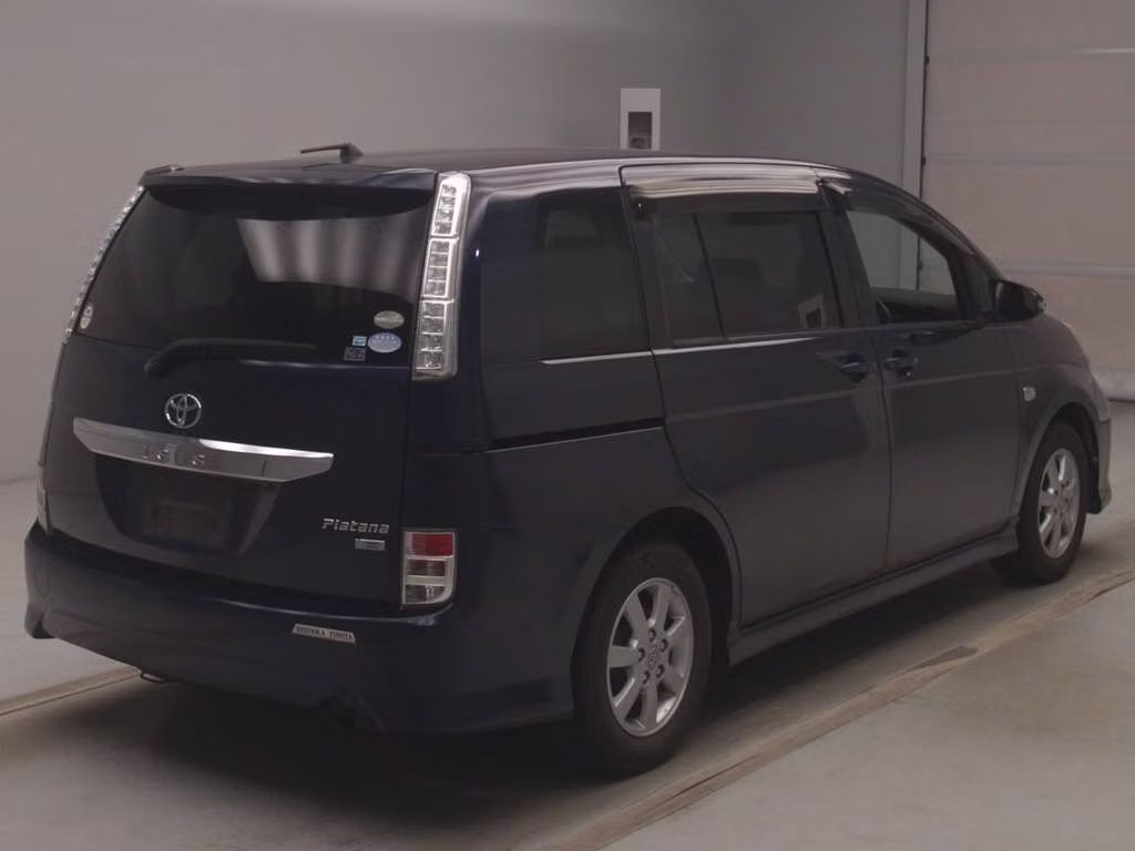 TOYOTA ISIS