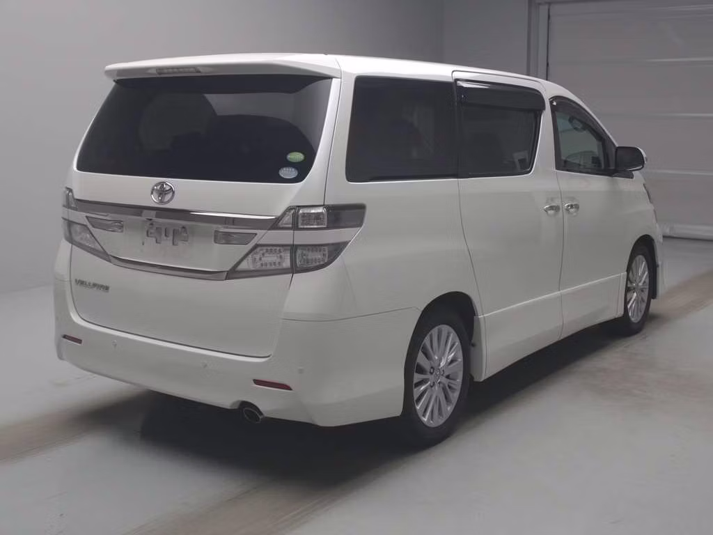 TOYOTA VELLFIRE