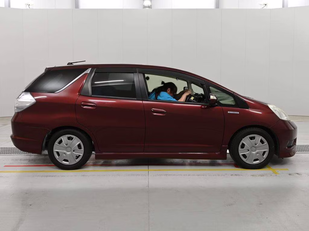 HONDA FIT SHUTTLE