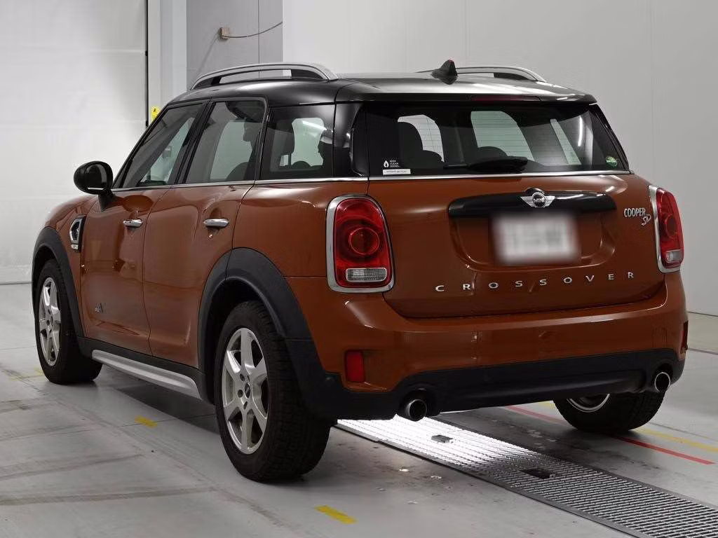MINI CROSSOVER