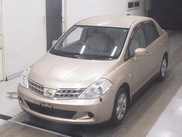 NISSAN TIIDA LATIO