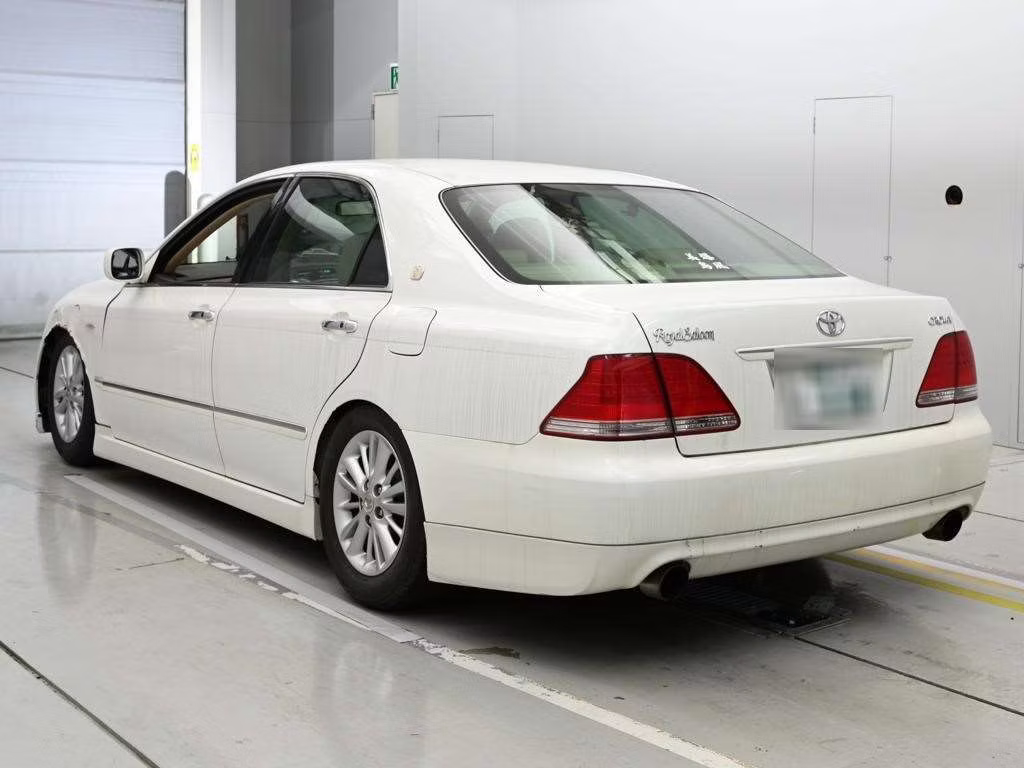 TOYOTA CROWN