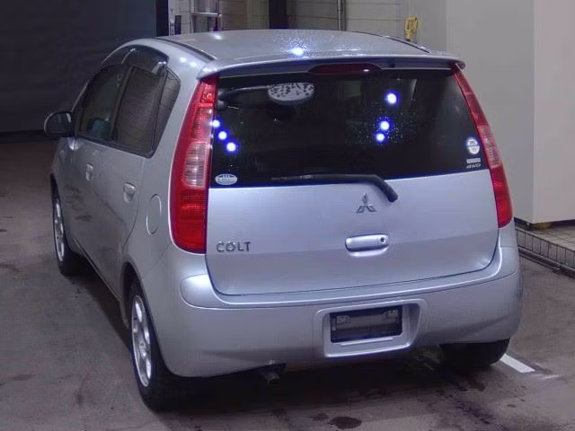 MITSUBISHI COLT