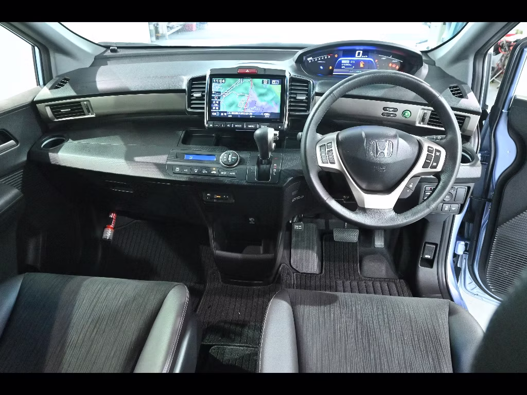 HONDA FREED SPIKE