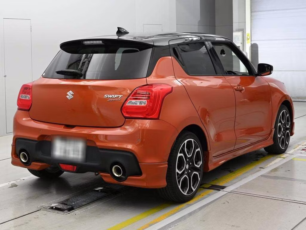 SUZUKI SWIFT