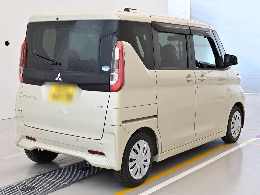 MITSUBISHI EK SPACE