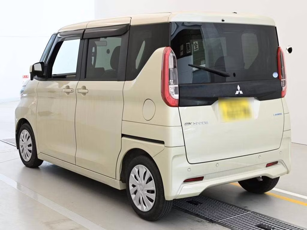 MITSUBISHI EK SPACE
