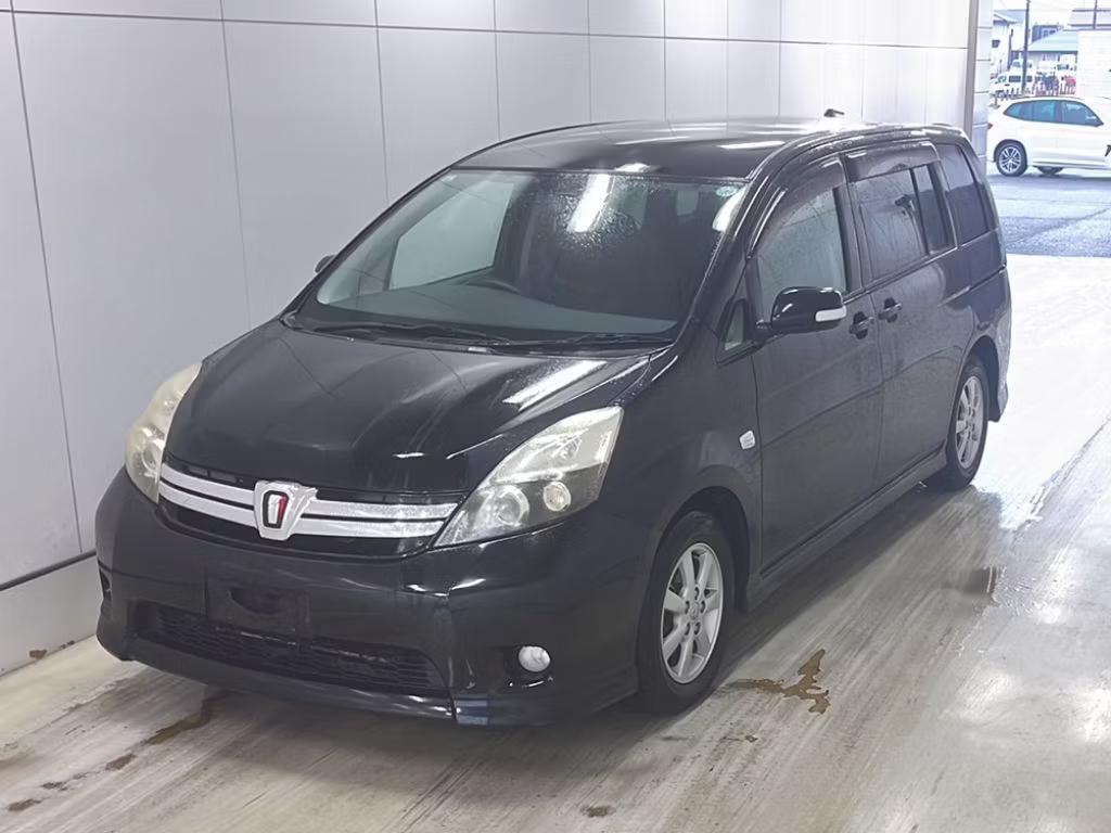 TOYOTA ISIS