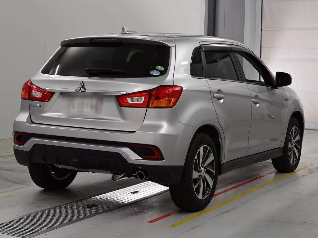 MITSUBISHI RVR