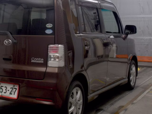 DAIHATSU MOVE CONTE