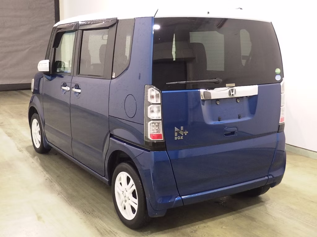 HONDA N-BOX+