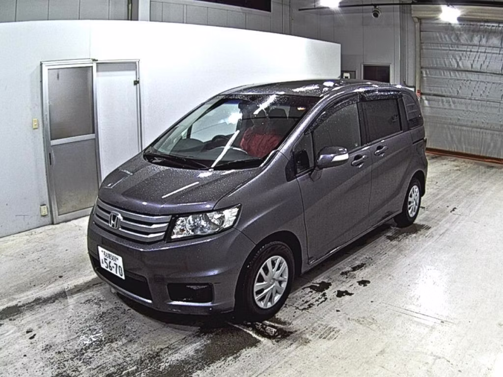HONDA FREED SPIKE
