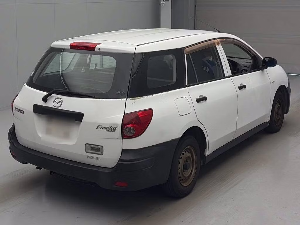 MAZDA FAMILIA