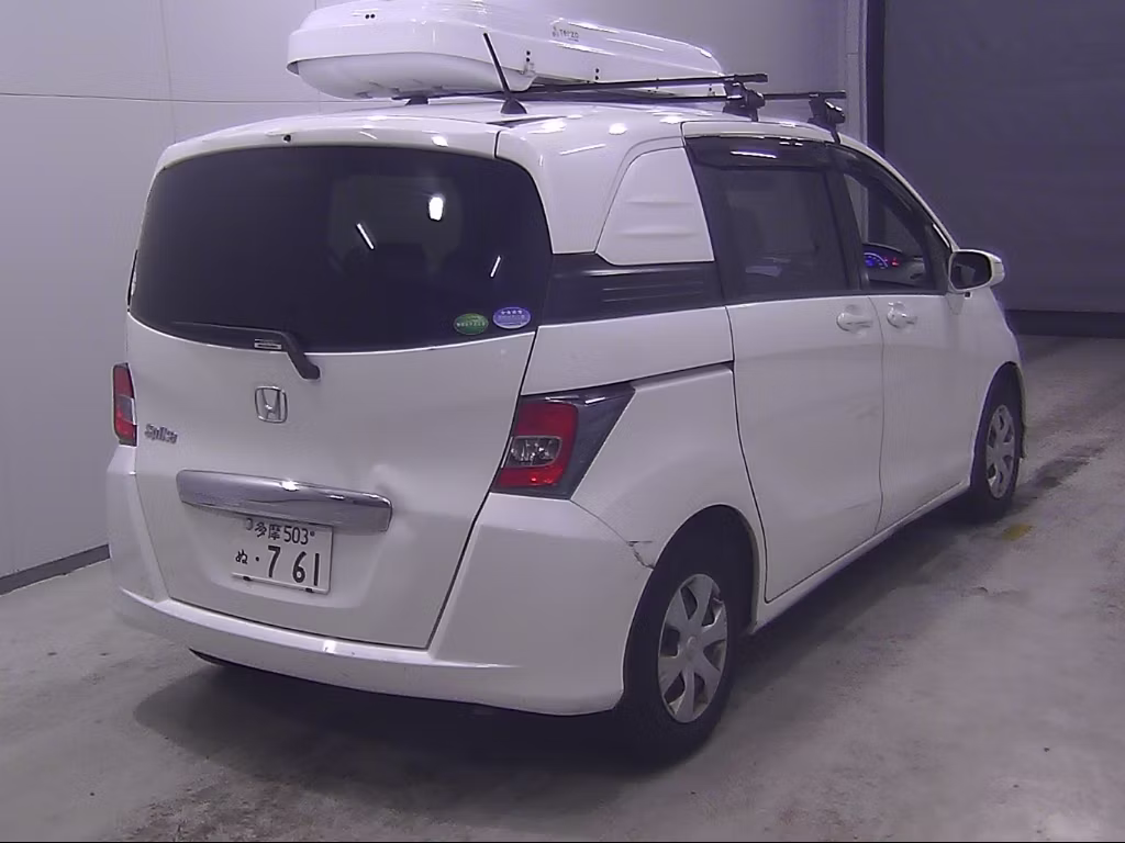 HONDA FREED SPIKE