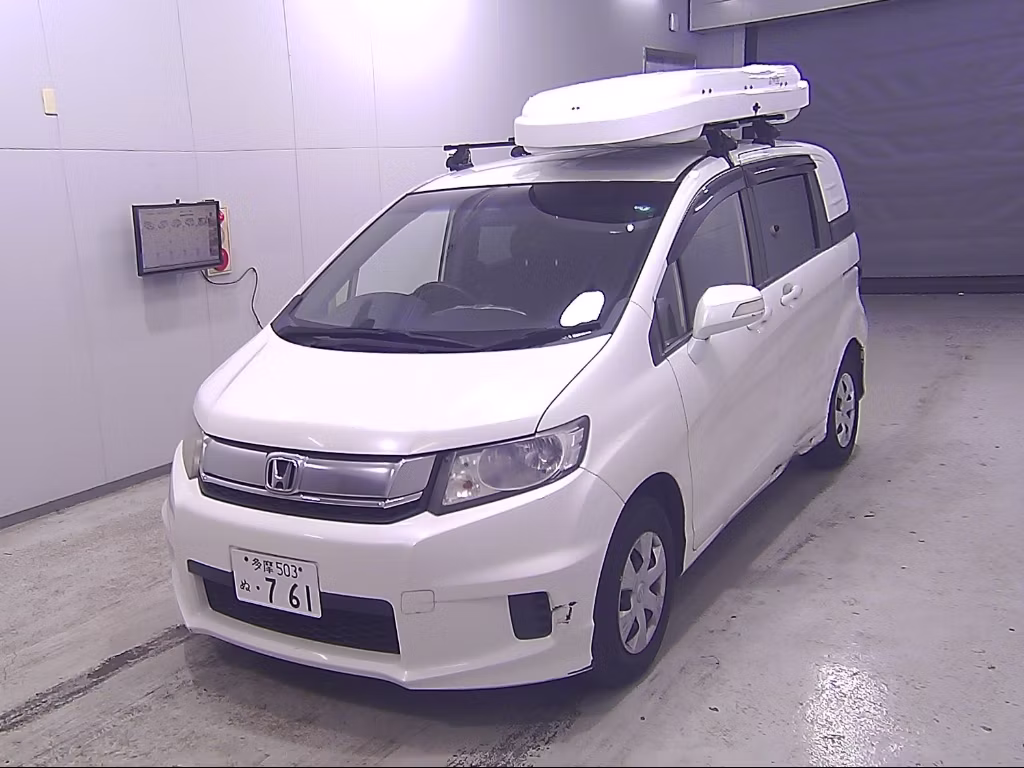 HONDA FREED SPIKE