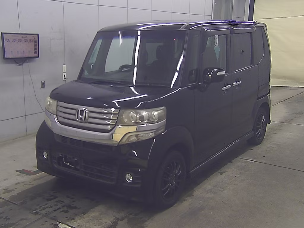 HONDA N-BOX+
