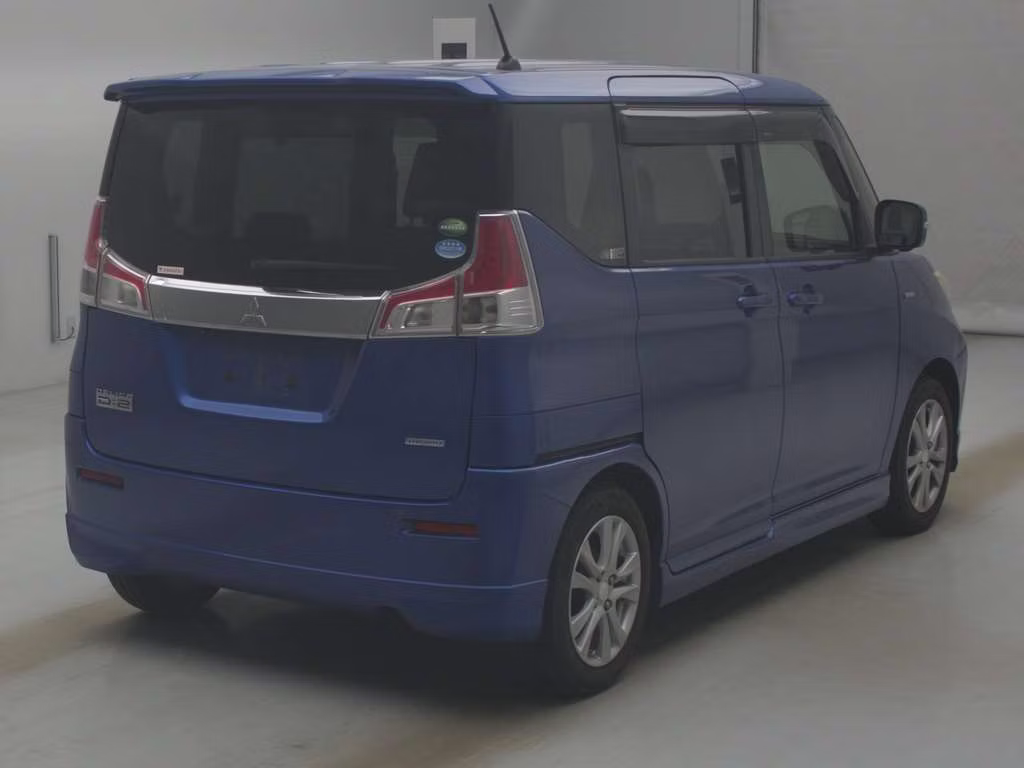 MITSUBISHI DELICA D:2