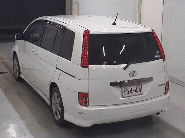 TOYOTA ISIS