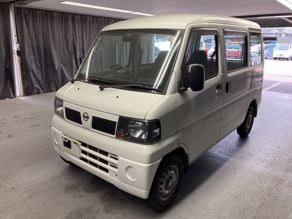 NISSAN CLIPPER