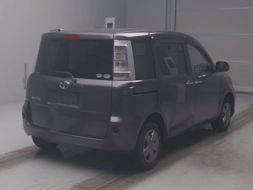 TOYOTA SIENTA