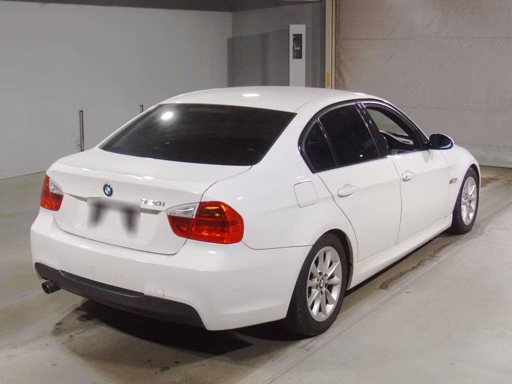 BMW 3-SERIES