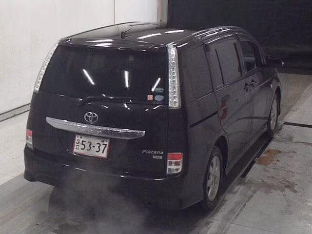 TOYOTA ISIS