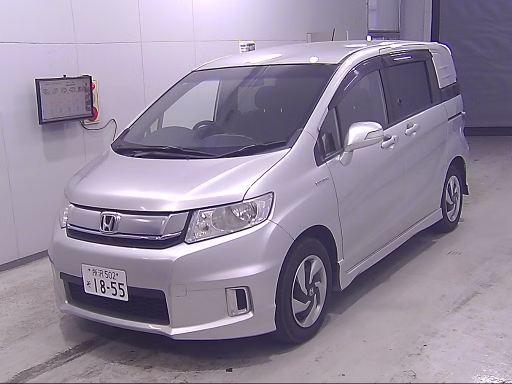 HONDA FREED SPIKE