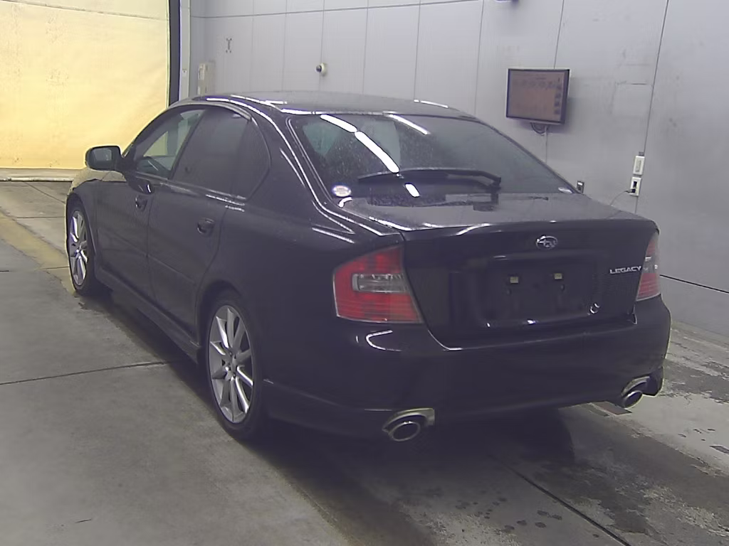 SUBARU LEGACY B4