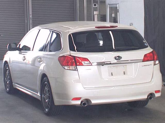 SUBARU LEGACY