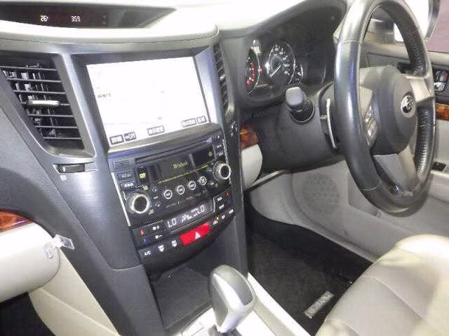 SUBARU LEGACY