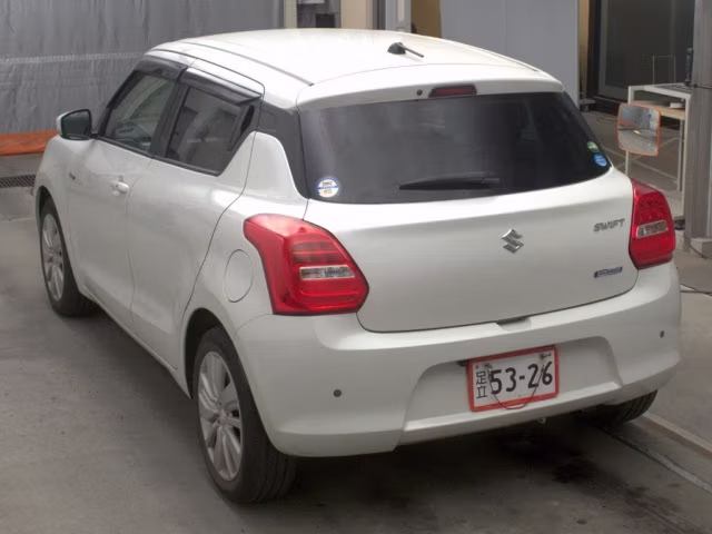 SUZUKI SWIFT