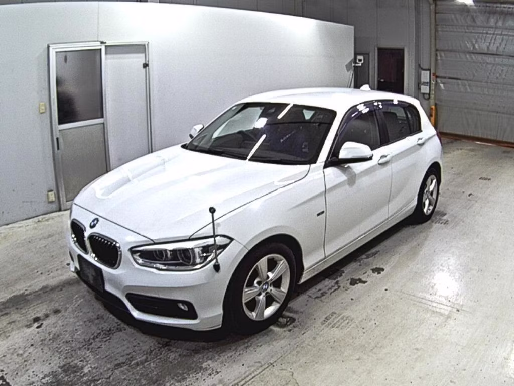 BMW 1-SERIES