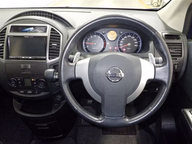 NISSAN LAFESTA