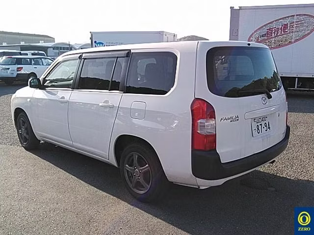 MAZDA FAMILIA