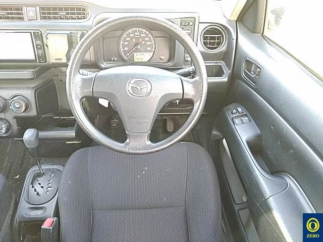 MAZDA FAMILIA