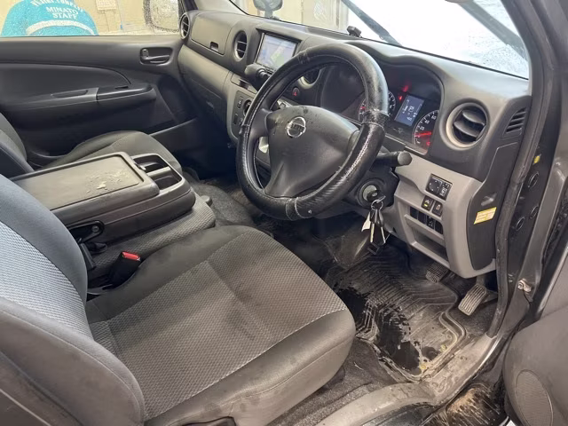 NISSAN NV350 CARAVAN