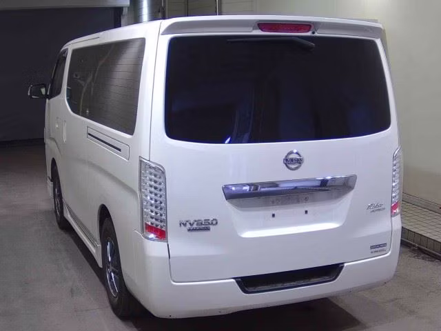 NISSAN NV350 CARAVAN