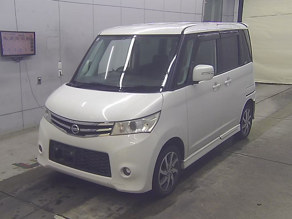 NISSAN ROOX