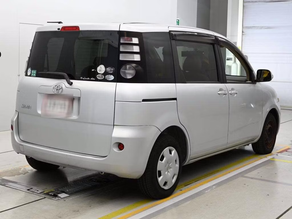 TOYOTA SIENTA