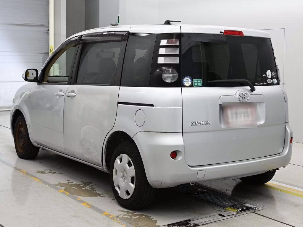 TOYOTA SIENTA