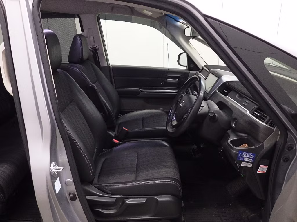 HONDA FREED+